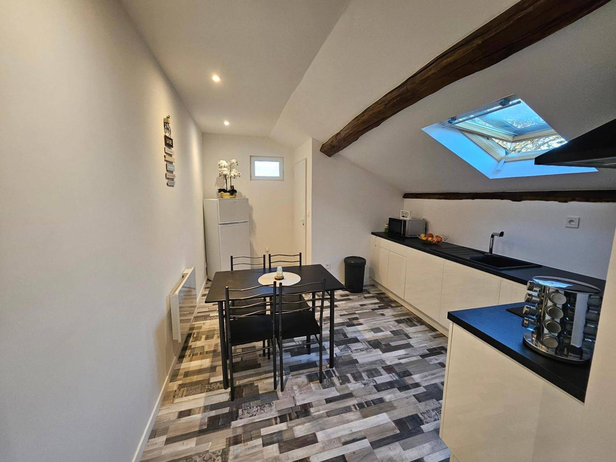 Joli Appartement Mansarde Дусиз Екстериор снимка